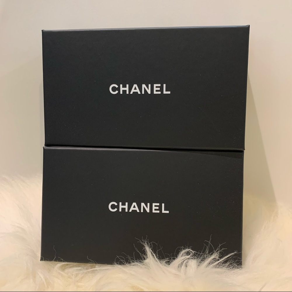 CHANEL Box